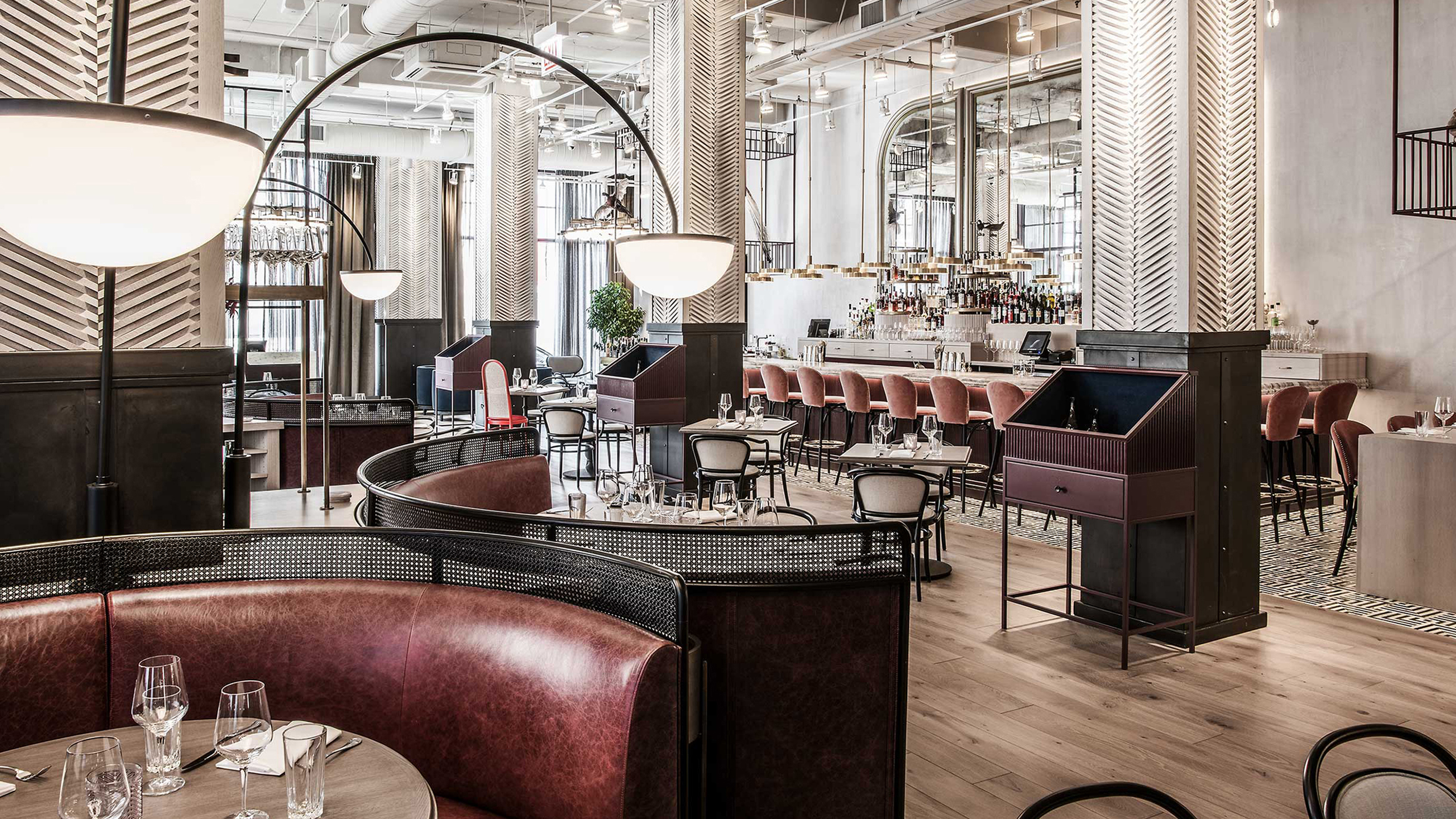 Bellemore restaurant interior